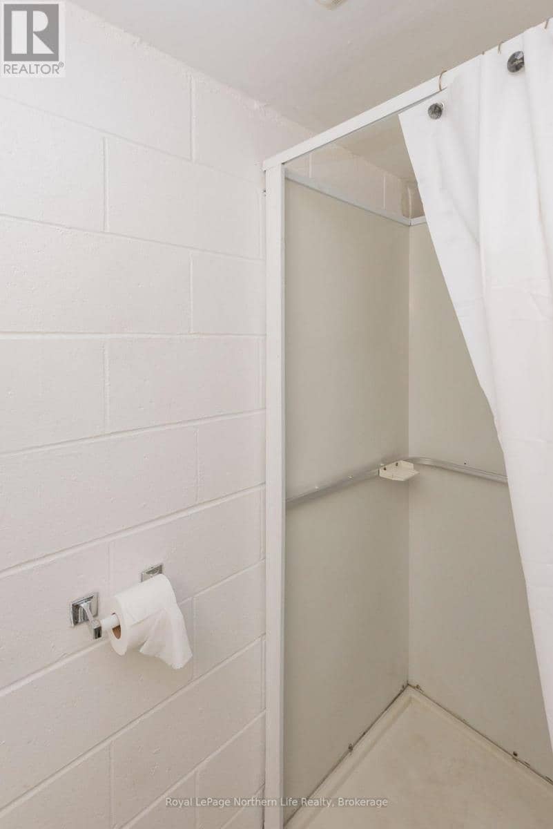 8 - 850 Lakeshore Drive — photo 40 of 40