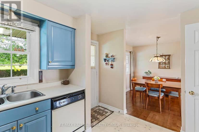 22 St Lawrence Court — photo 24 of 40