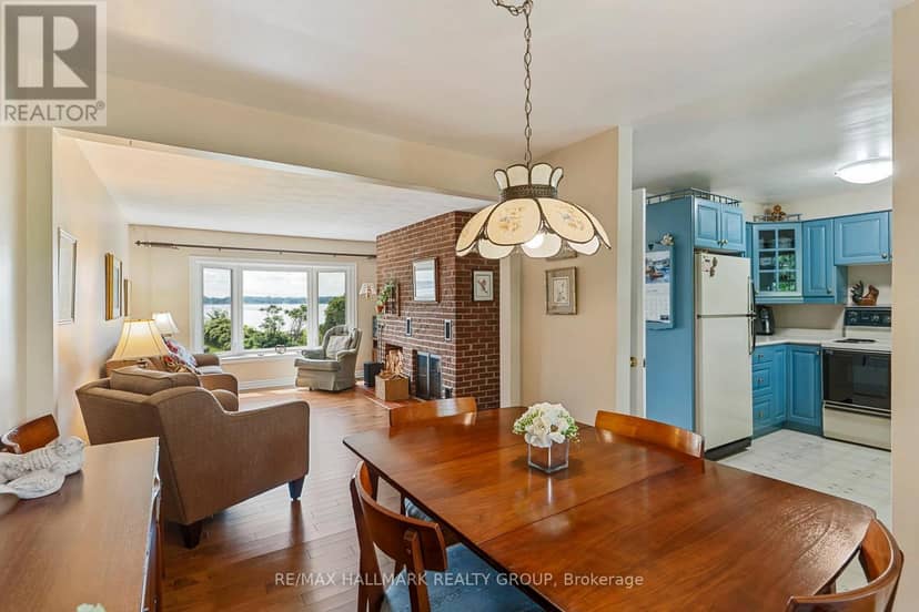 22 St Lawrence Court — photo 17 of 40
