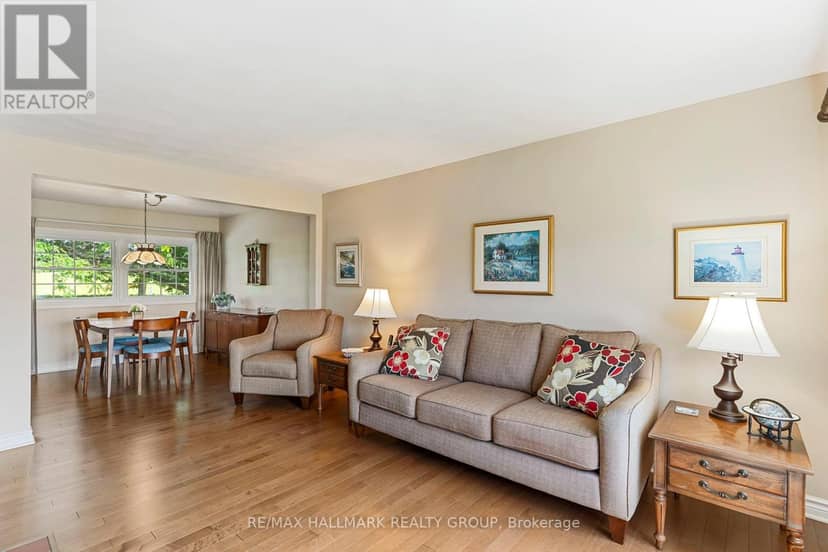 22 St Lawrence Court — photo 12 of 40