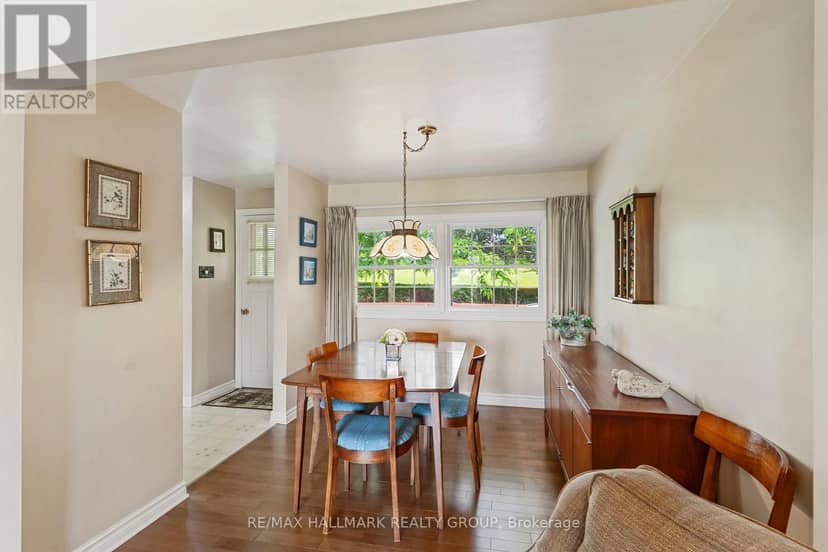 22 St Lawrence Court — photo 15 of 40