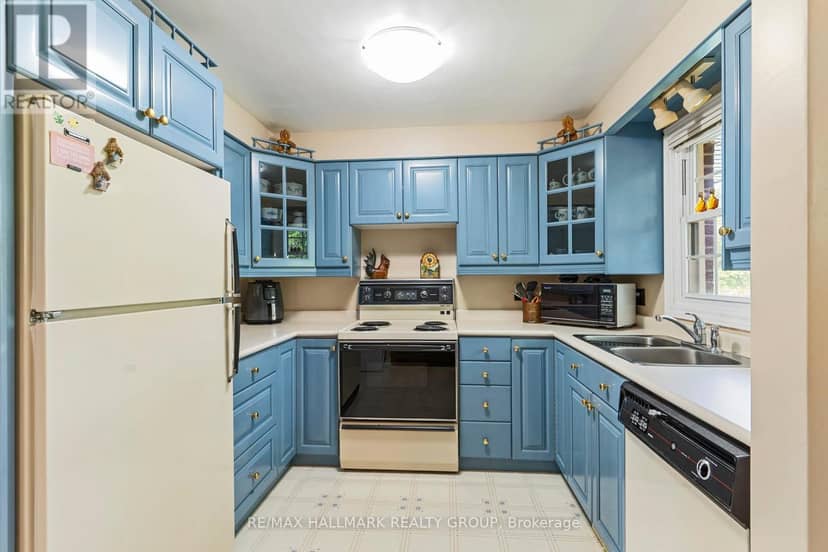 22 St Lawrence Court — photo 19 of 40