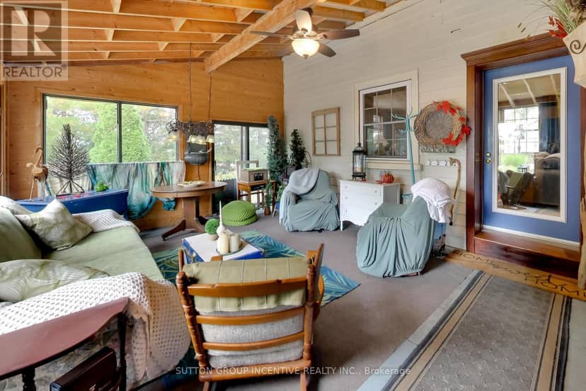 1724 Penetanguishene Road — photo 27 of 37