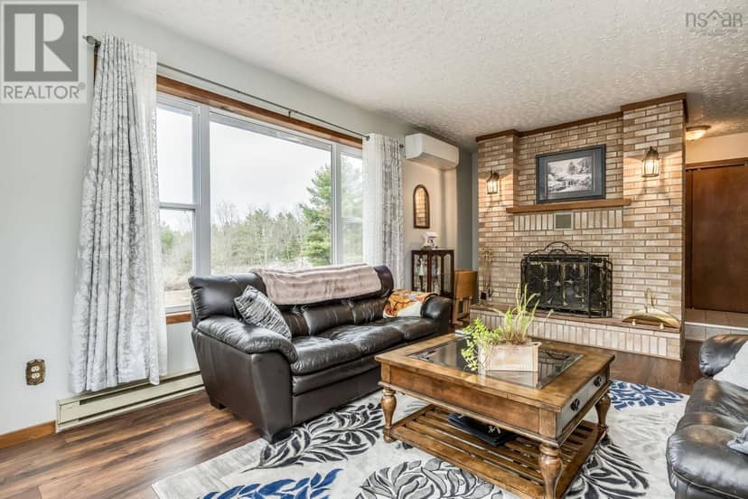 1353 Highway 1 — photo 13 of 40