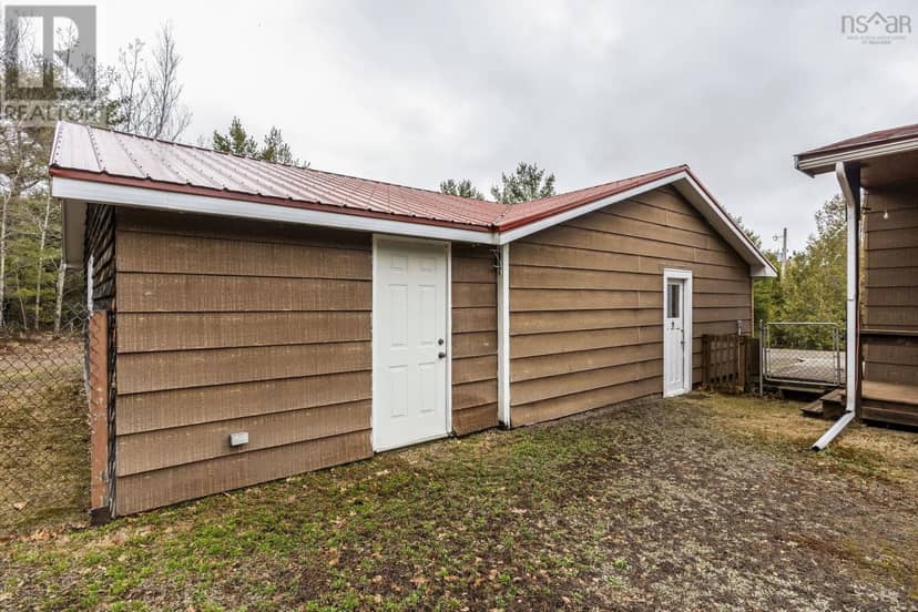 1353 Highway 1 — photo 33 of 40