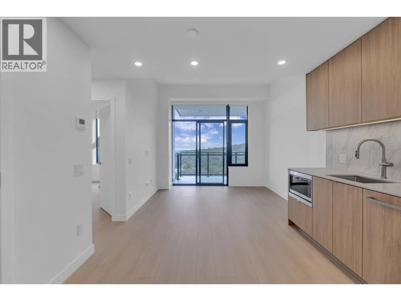 2703 626 CLAREMONT STREET, Coquitlam