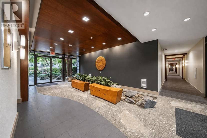 402 6328 LARKIN DRIVE, Vancouver