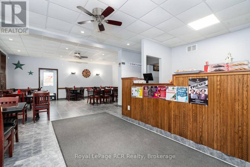 3 Elora Street — photo 15 of 32