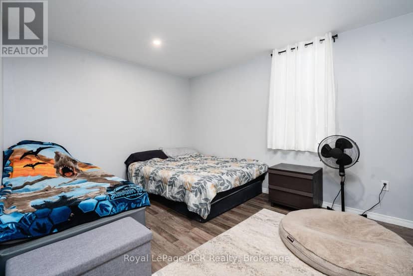 3 Elora Street — photo 27 of 32