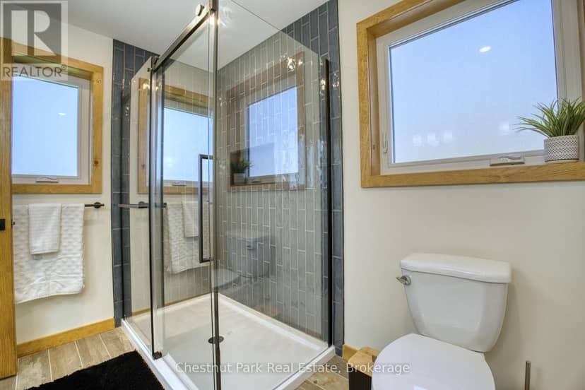 23 Maple Drive — photo 10 of 22