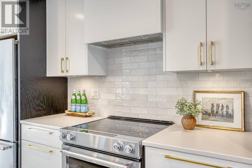 2371 Creighton Street — photo 16 of 40