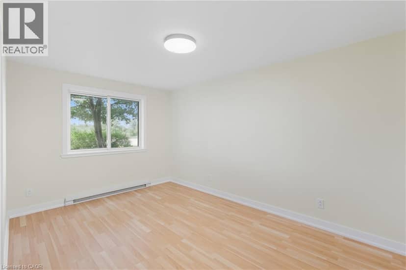 1402 6 Highway — photo 12 of 40