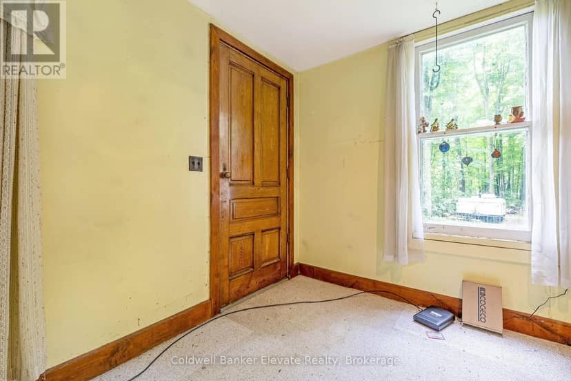 2529 Campbellville Road — photo 14 of 40