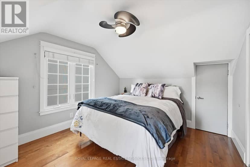 32 Anderson Street — photo 24 of 40