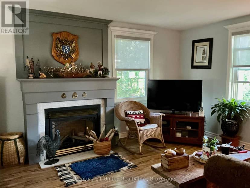 6 Middleton Drive — photo 14 of 35