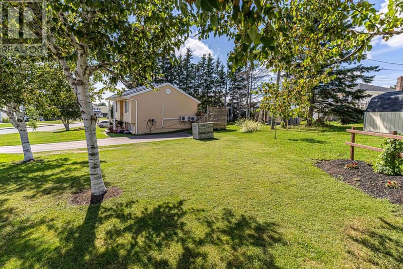 200 WESTRIDGE Crescent — photo 26 of 34