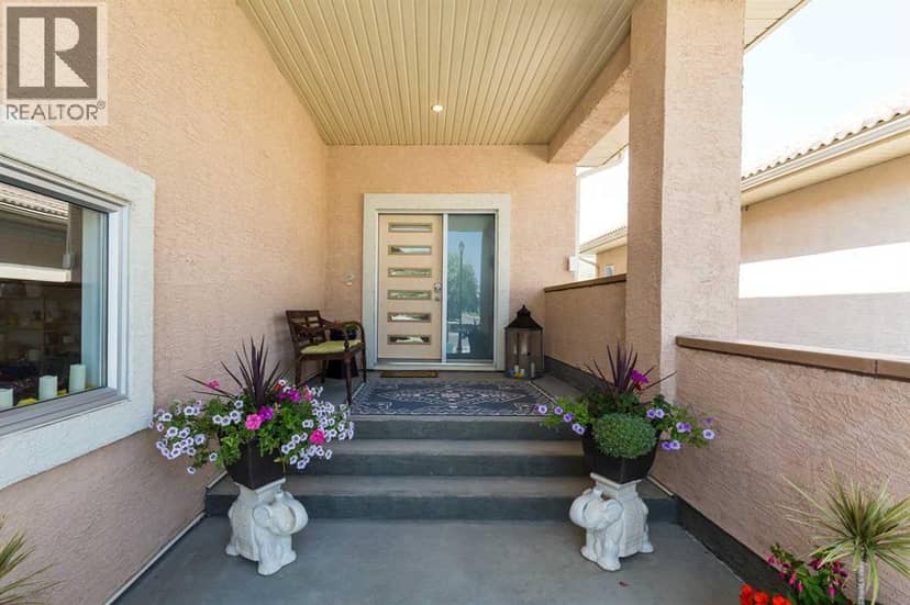 319 Canyon Boulevard W, Lethbridge, photo 7