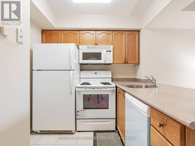 1501 - 30 Harrison Garden Boulevard — photo 11 of 16