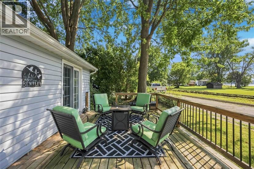 4426 McDonald Street — photo 7 of 38