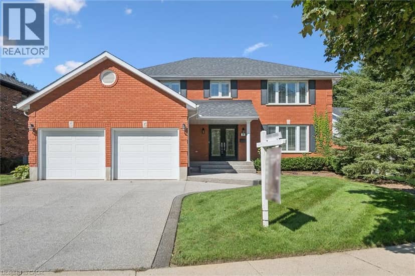 54 CORFIELD Drive, Kitchener, photo 2