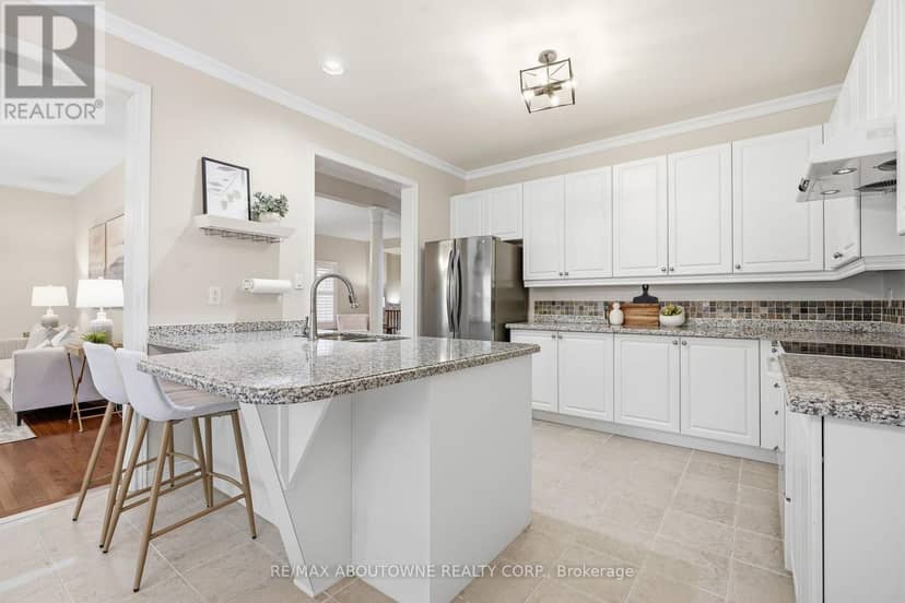 2381 Grand Oak Trail — photo 11 of 40