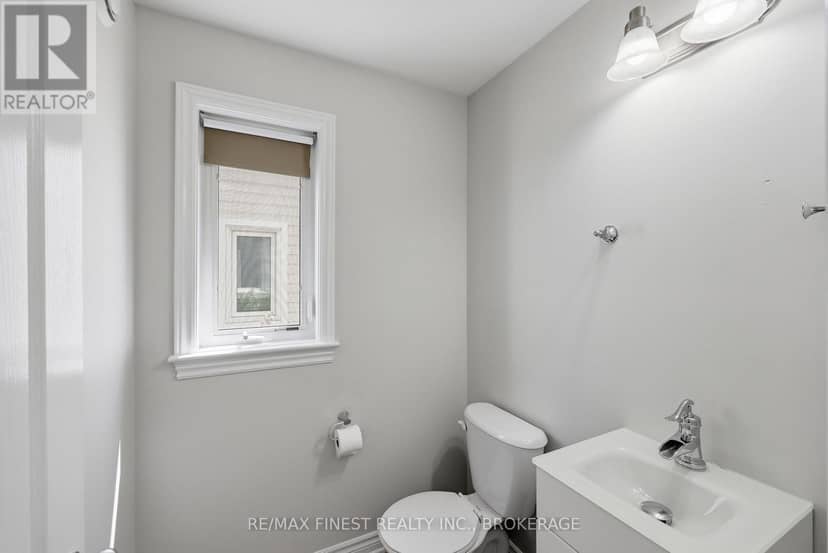 896 Cottonwood Avenue, Kingston, photo 3
