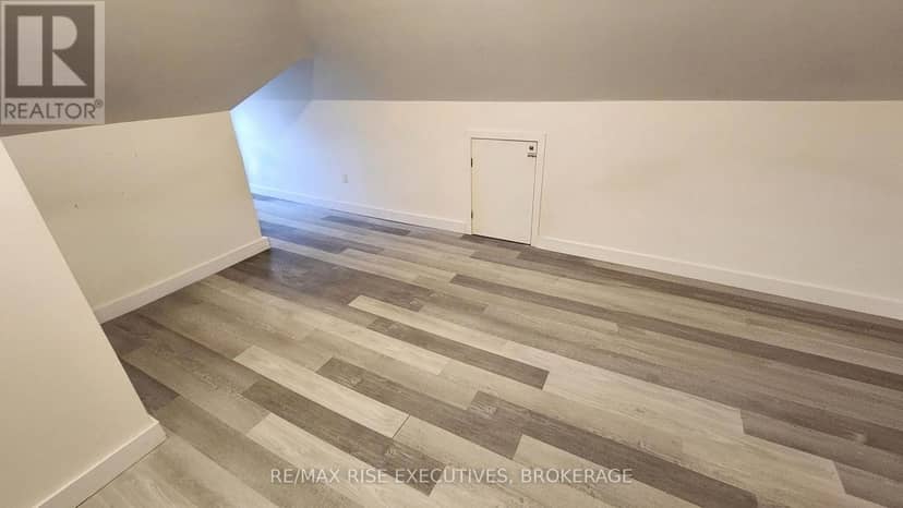 385 Alfred Street — photo 10 of 12