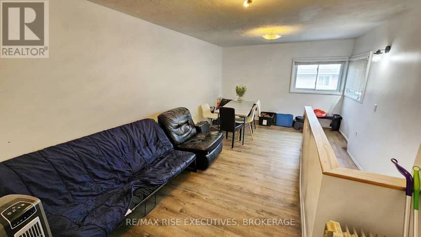 385 Alfred Street, Kingston, photo 2