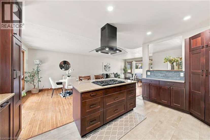 52 VICTORIA Street — photo 11 of 40