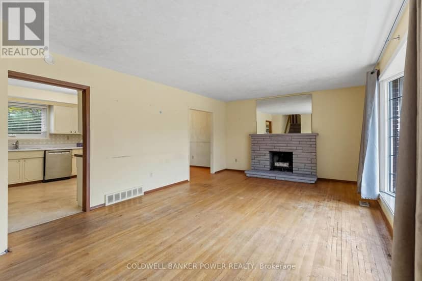 177 Millbank Drive, London South, photo 8