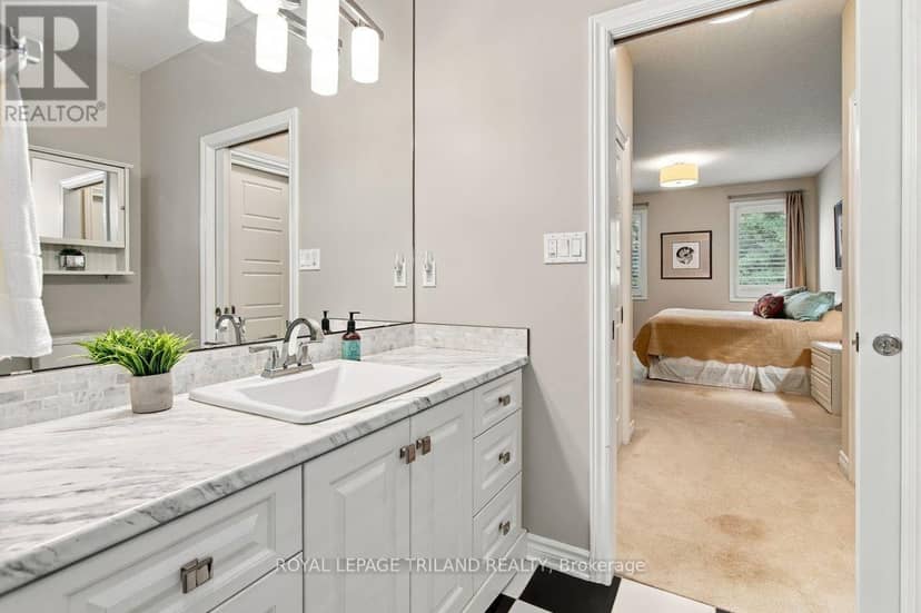 43 Hickory Lane — photo 27 of 40