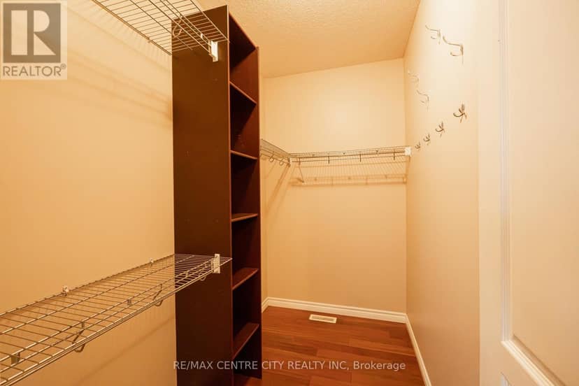 19 Hamilton Street — photo 18 of 40