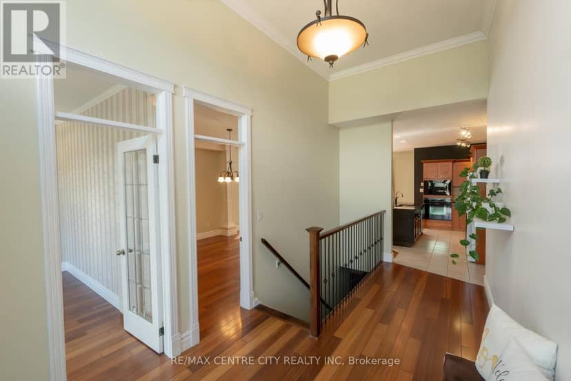 19 Hamilton Street — photo 3 of 40