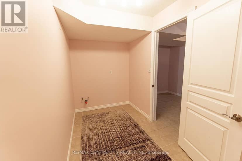 19 Hamilton Street — photo 32 of 40