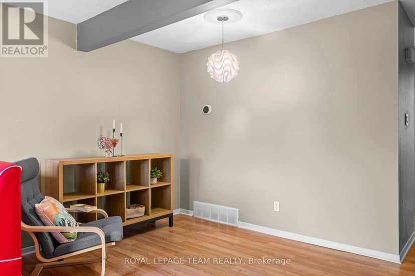 128 McClintock Way — photo 11 of 33