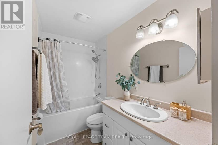 128 McClintock Way — photo 20 of 33