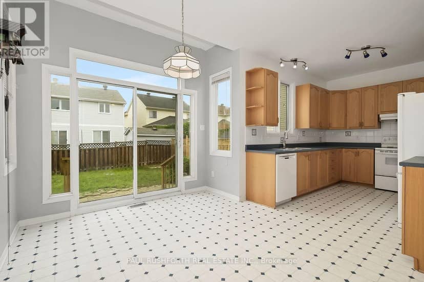 1828 McCallum Drive — photo 12 of 34