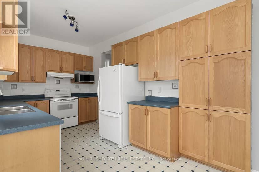 1828 McCallum Drive — photo 14 of 34