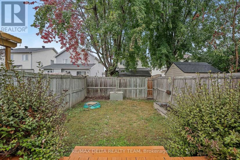 858 Como Crescent — photo 31 of 37
