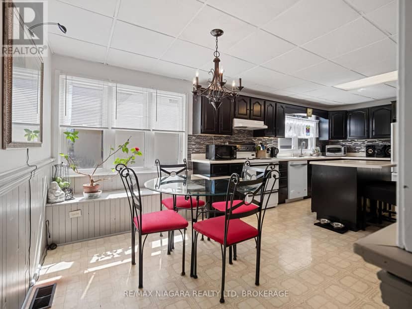 244 North Street — photo 7 of 40