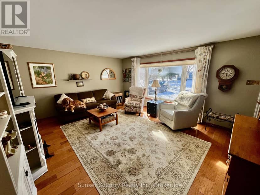 107 Morison Avenue, Dryden, photo 2