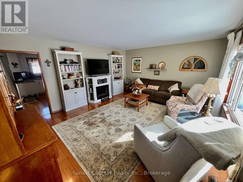 107 Morison Avenue, Dryden, photo 3