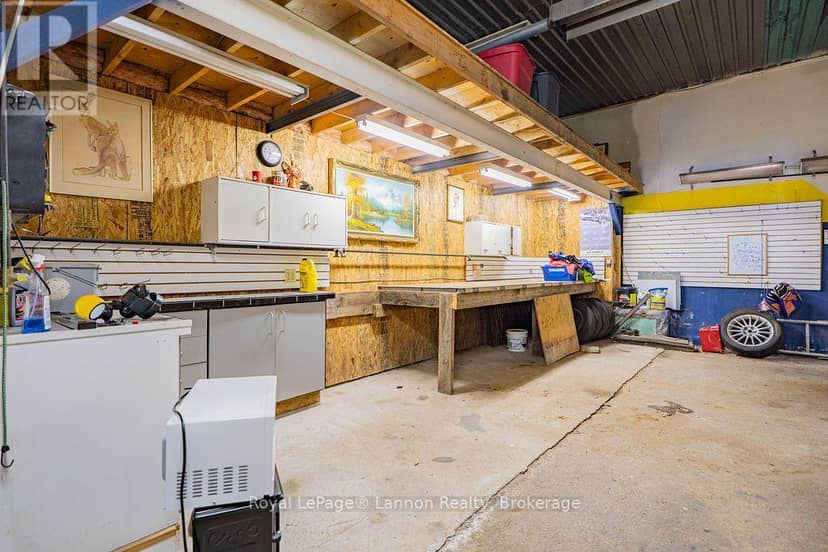 210 Powley Street — photo 33 of 40