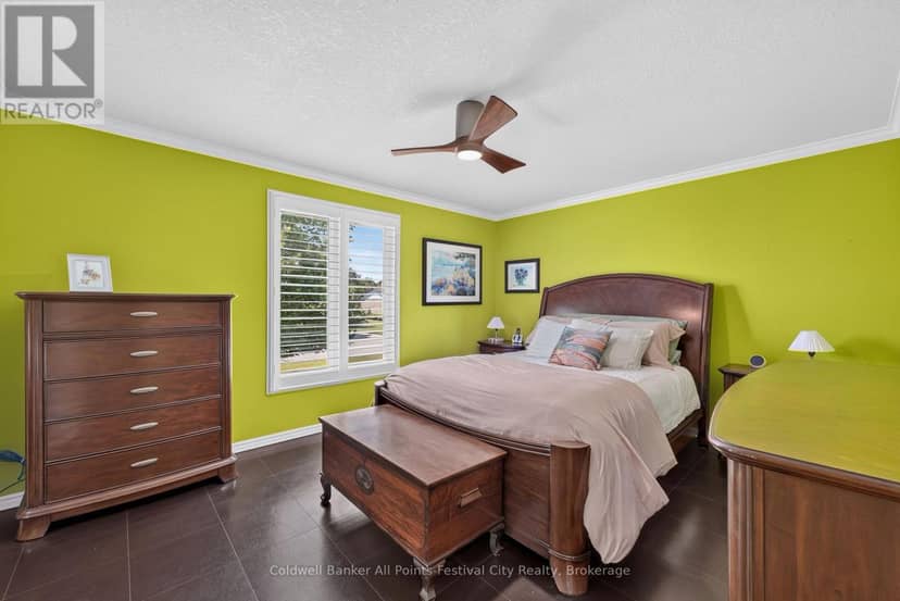 323 Warren Street — photo 12 of 40