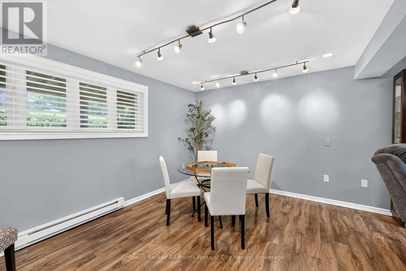 323 Warren Street — photo 29 of 40