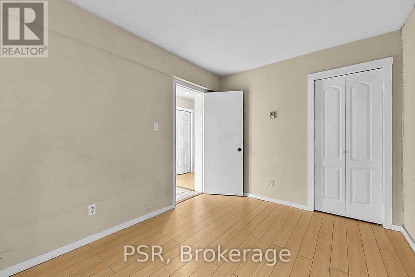 183 - 49 Trott Boulevard — photo 18 of 36