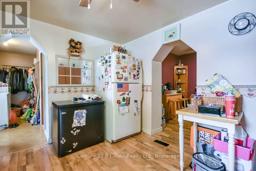246 Gill Street — photo 10 of 28