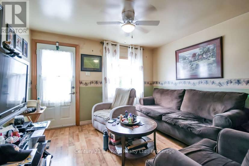 246 Gill Street — photo 4 of 28