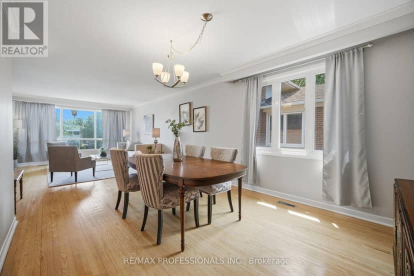 90 Peckham Avenue — photo 9 of 40