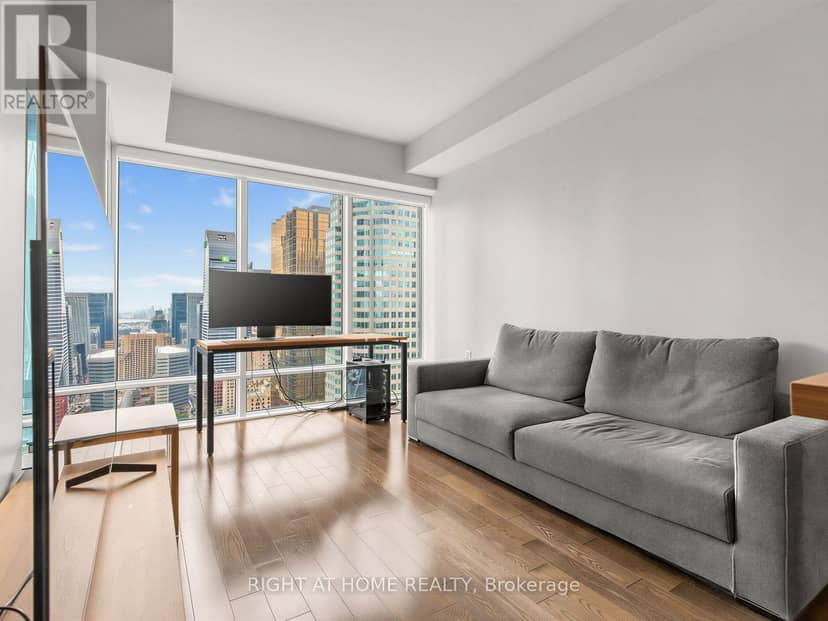 4004 - 8 The Esplanade — photo 11 of 24
